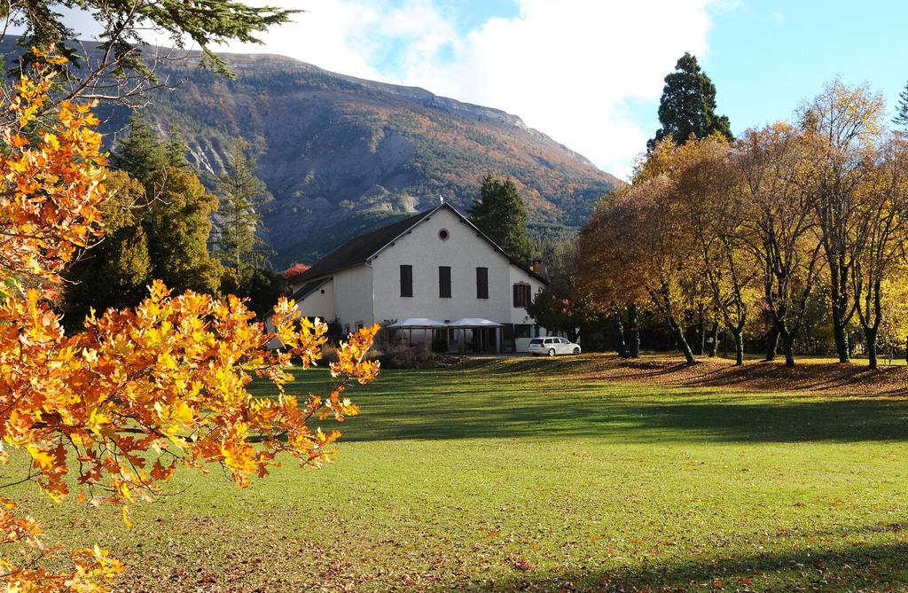 Glamping At Camping La Source Saint-Pierre-d'Argencon Esterno foto